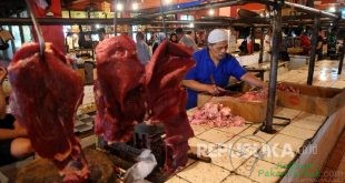 Harga Daging Sapi dan Ayam di Pasar Tradisional Mulai Turun